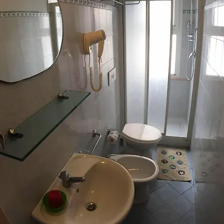 Hotel New Happy 3*