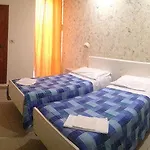Hotel New Happy
