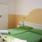 New Happy Hotel